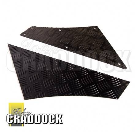 Chequer Plate Kit 3mm Rear Quadrants in Black Rear Of Side Door 110 S/Wagon Per Pair with Fittings