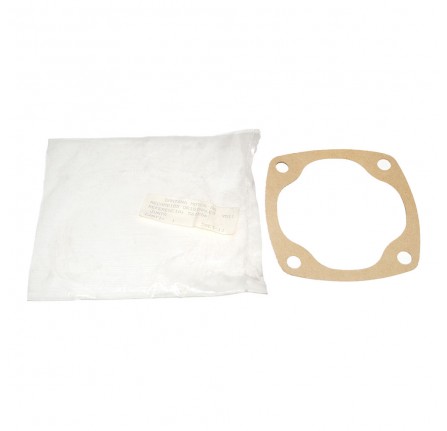 Gasket in Handbrake Drum. Land Rover 1964-84