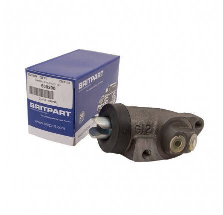 Wheel Cylinder Front L/H 2.6 6 Cylinder 109 Inch V8 and 101 F/Control.