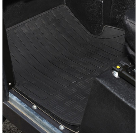 90/110 Defender Rubber Mats Front RHD