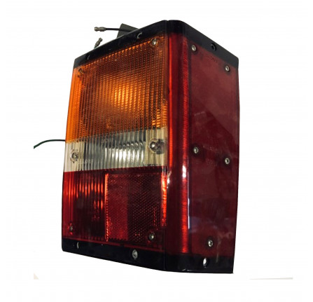 No Longer Available Rear Lamp Cluster RH Range Rover Classic No Fog. up to Vin 100782