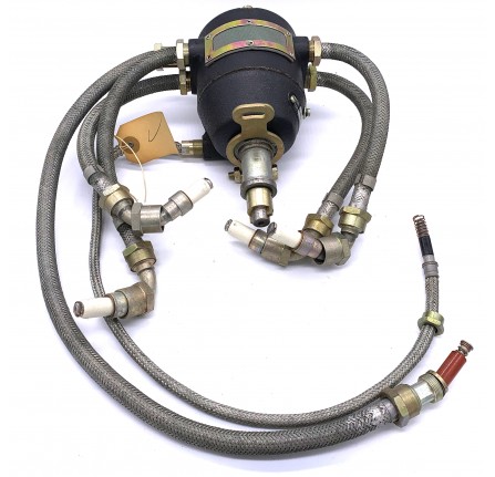 Genuine Distributor 24 Volt 4 Cylinder Airportable and Series Vehicles to 1979 Approx