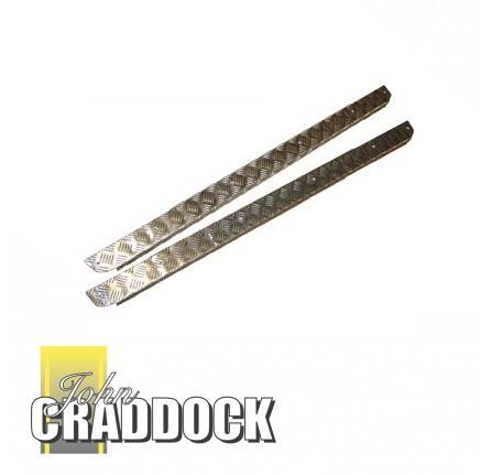 Chequer Plate Kit 3mm Sill Protectors Uncoated 110 4 Or 5 Door Only Boxed Pair with Fittings