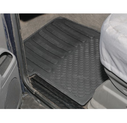 Discovery 2 Rubber Mats Front Pair RHD