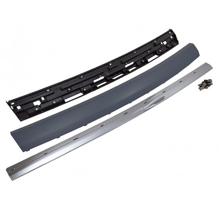 Range Rover Sport Rear Tailgate Chrome Strip Conversion Kit 2005 - 2011. The Rear Tailgate on The Rrs Changed in 2012 from The Two Piece Tailgate to A One Piece Tailgate. Kit Contains 2 Panels Underside Base, Top Section and Chrome Strip.