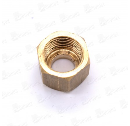 Nut Outlet Pipe for Oil Filter 1948-54