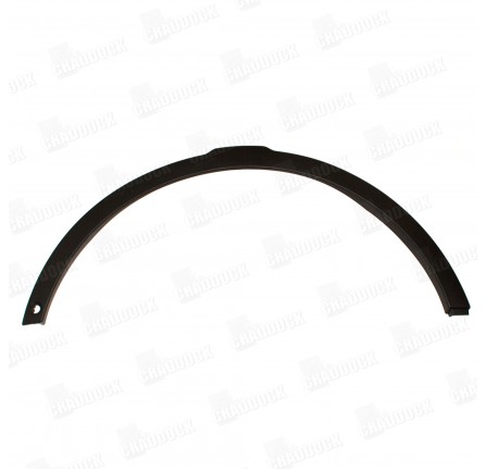 Front LH Wheel Moulding from Chassis CH704225