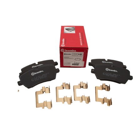 Brembo Rear Brake Pad Kit 3.0L V6 and 5.0L V8