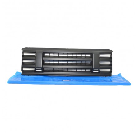Genuine Grille Radiator Black Discovery to LA081990