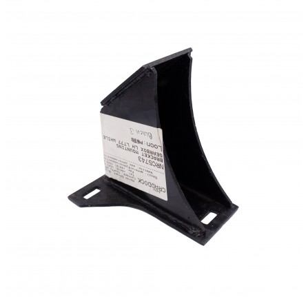 Bracket Mounting Gearbox LH LT77 While Stock Lasts 90/110 Fitted with LT77 Gearbox.