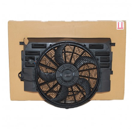 M62 L322 4.4 V8 Petrol Fan