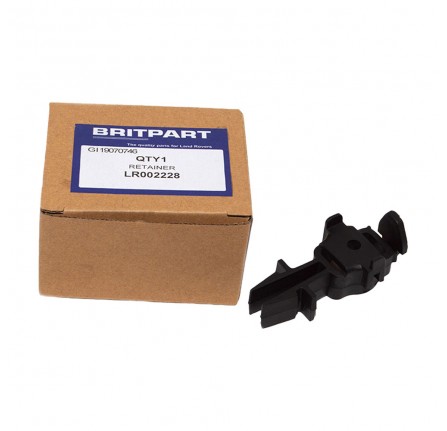 Air Deflector Retainer Assembly