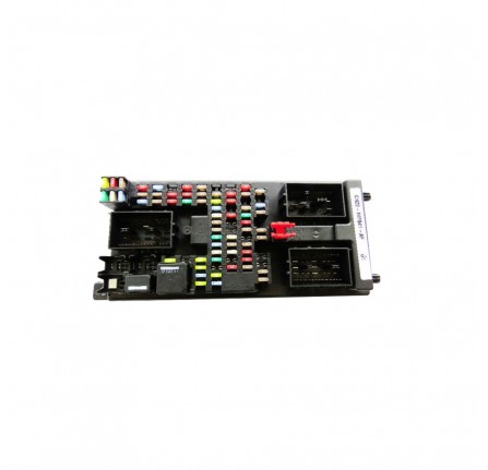 Fuse Box. Vehicles with Manual Tilt and Reach from CA000001 to DA999999
