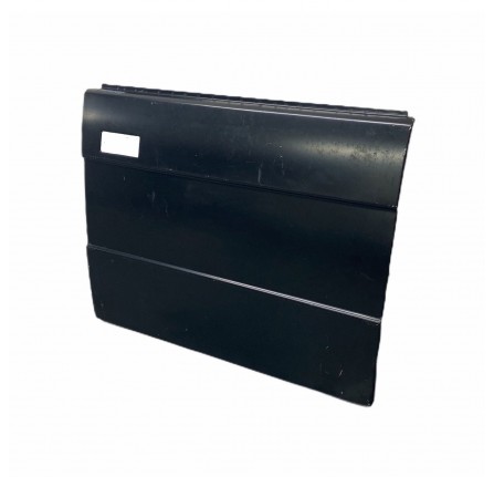 Genuine Front Door Skin Ass. (Key Barrel in Handle) RH Range Rover Classic Priced to Clear - (Delivery Surcharge Applies)