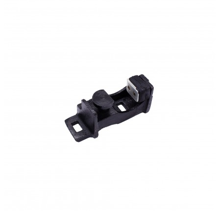 Striker Plate RH Antiburst Series 3 and 101 F/C and 90/110 Rear End Door 1993-2000