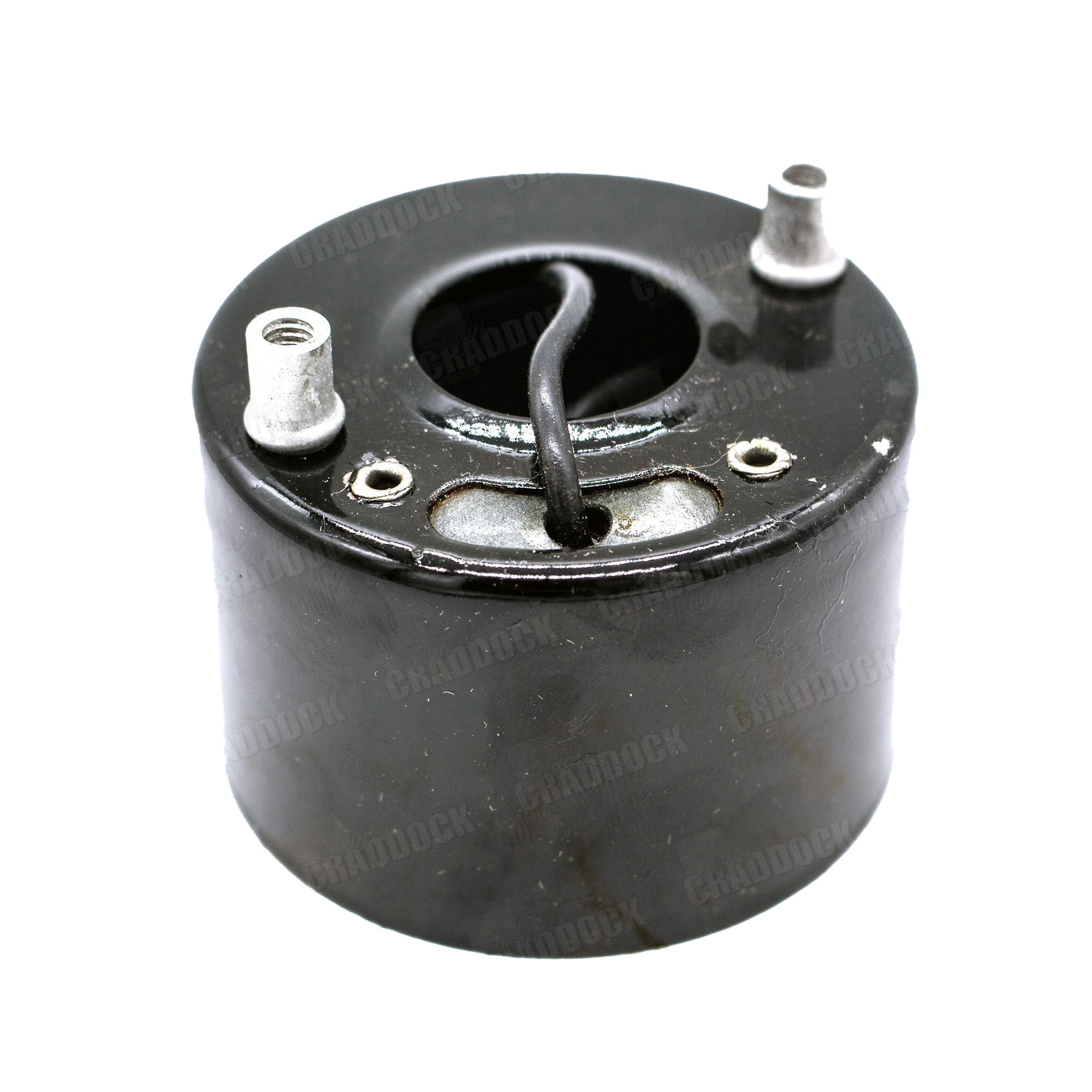 552575 - Genuine Dust Cover + Horn Contact 1966-71.