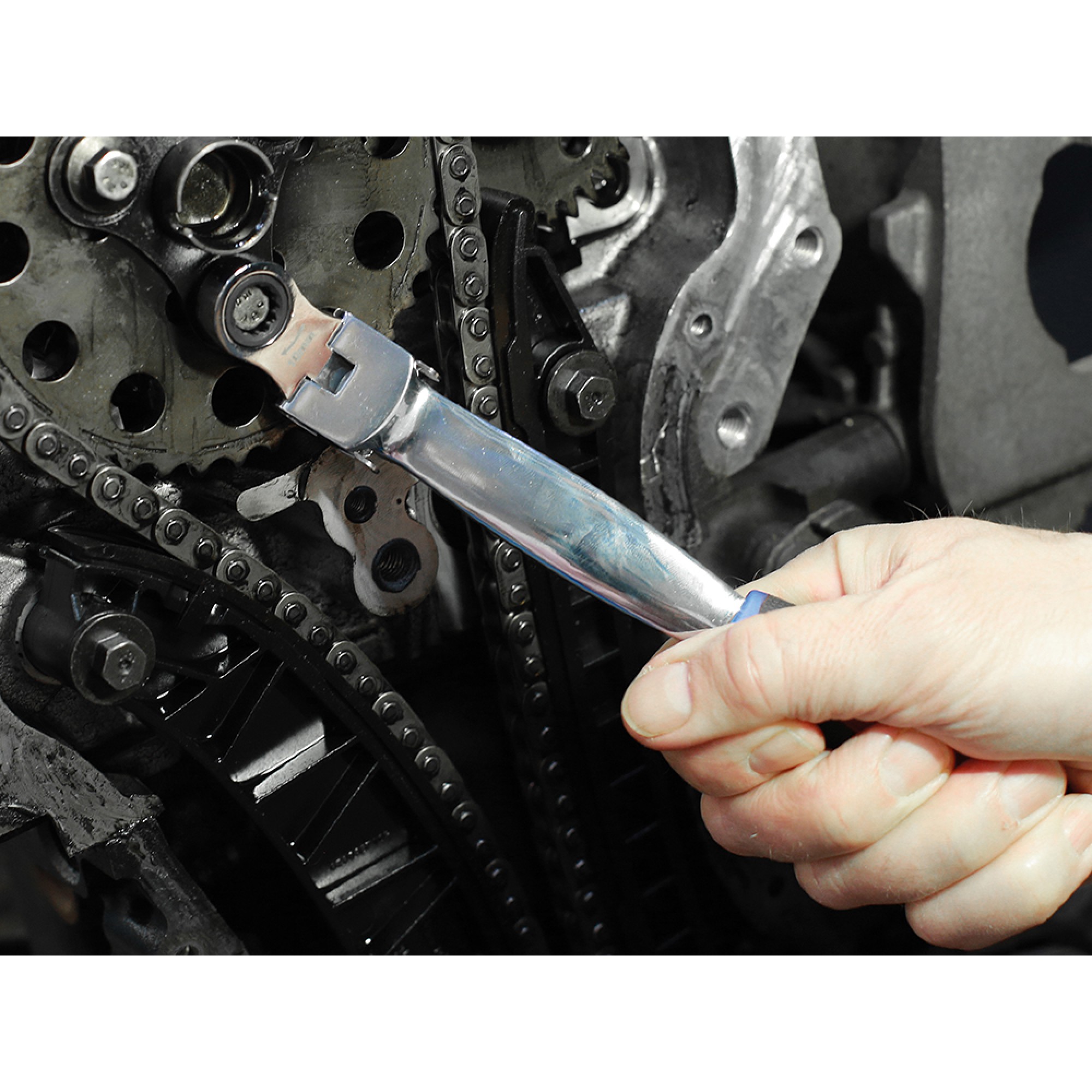 Laser Multi Head Rachet Spanner Set Comes Complete with 12 Interchangeable Rachet Ring Spanner Heads Size 8mm up to 19mm