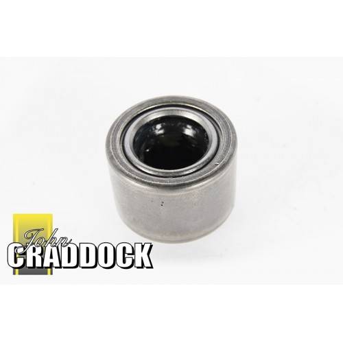 LR004390 Bush Bearing Input Shaft Clutch from 7A000001