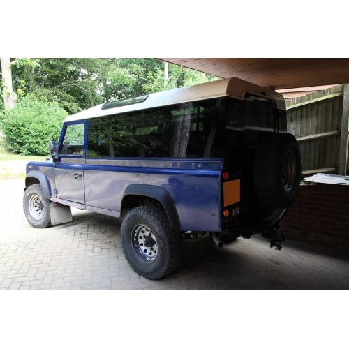 Defender panoramic best sale glass roof