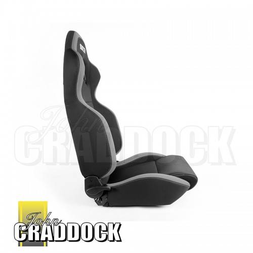 R100 Seat Black-grey Defender 90/110 (Single Seat) Will Also Require DA7306 (Seat Runners) and Mounting Kit DA7307 Which Is Fixed Or DA7308 (Removable Kit) to Fit Seats.