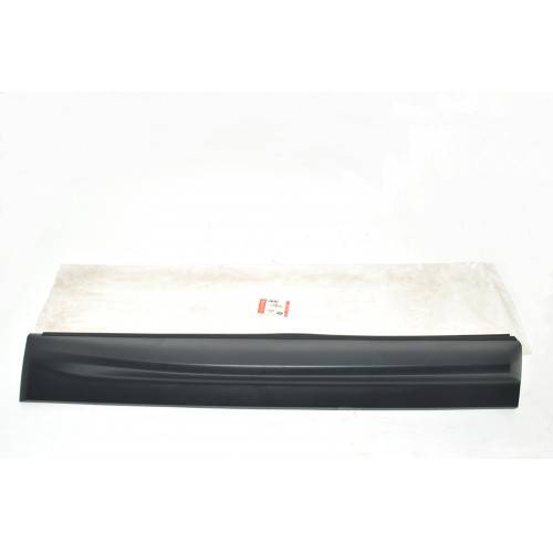 LR024160 - Front R/H Outside Door Anthracite Moulding