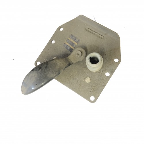 MUC1034 - Door Lock Assembley RH 110 1983-84