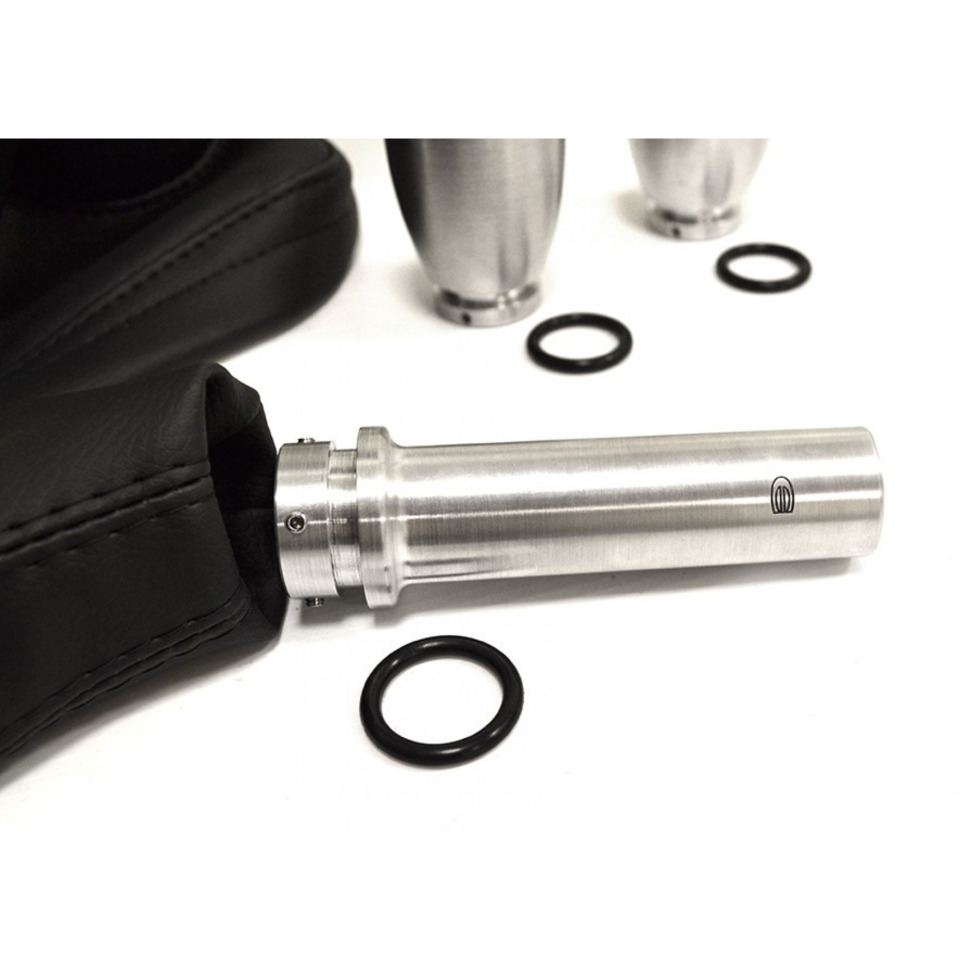 Alloy Premium Gear Shift & Gaiter Kit - LT77 - Black Stitch