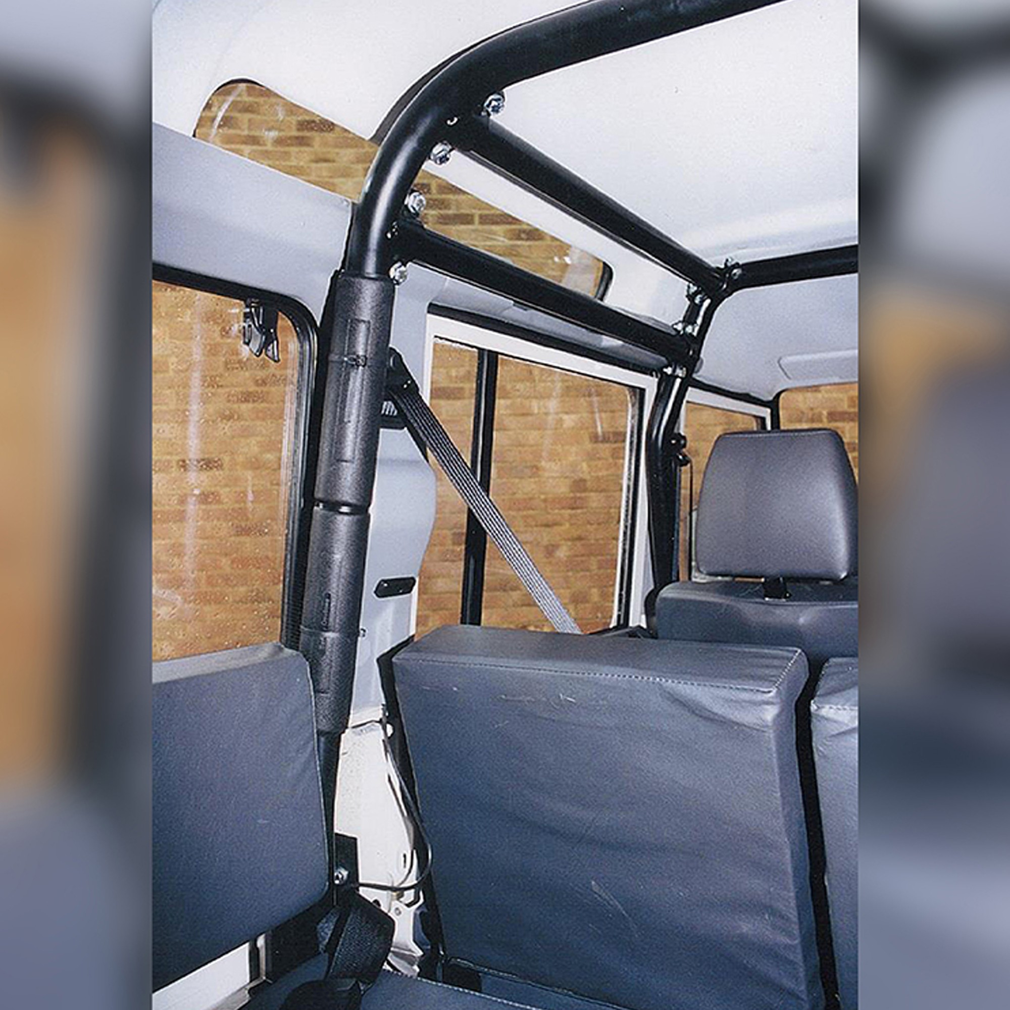 Safety Devices 4 Point Bolt in Internal Rear Half Cage Defender 110 Station Wagon upto 2006