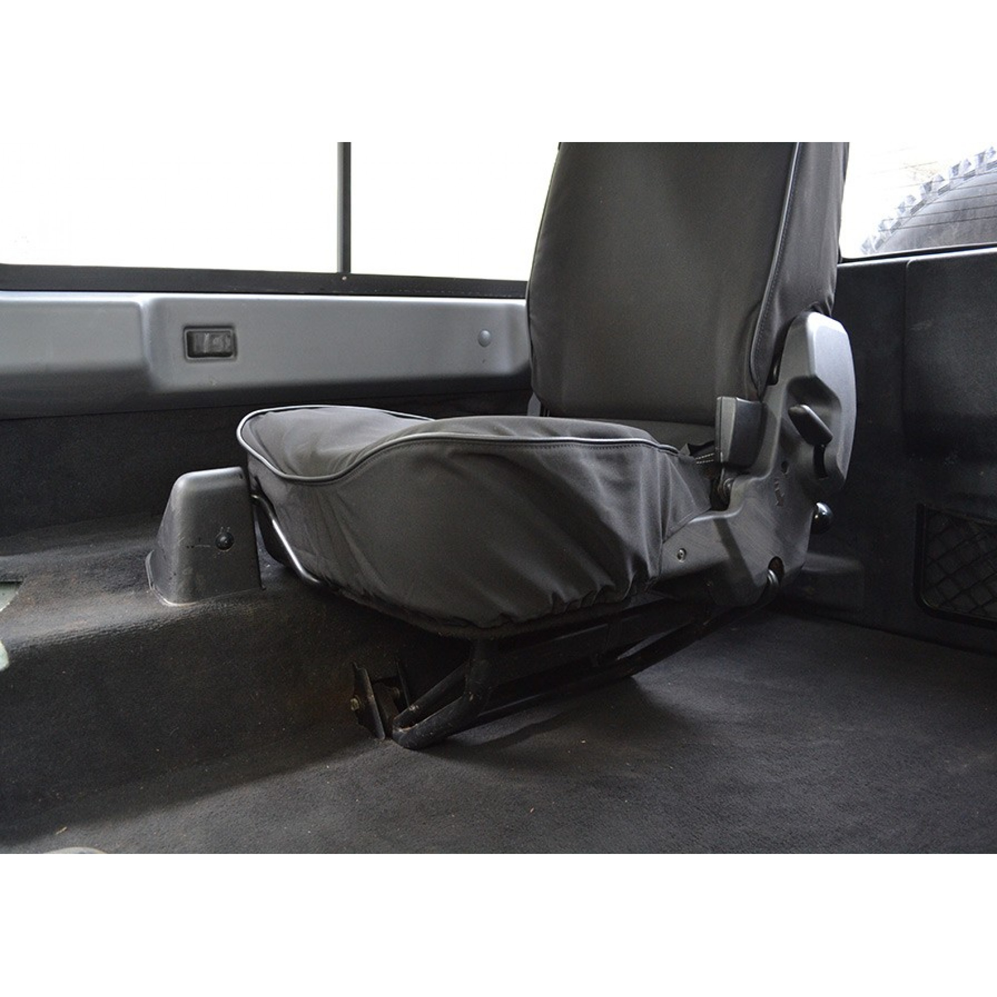 90/110 Puma Tumble Down Black Canvas Seat Covers Pair 2007 Onwards