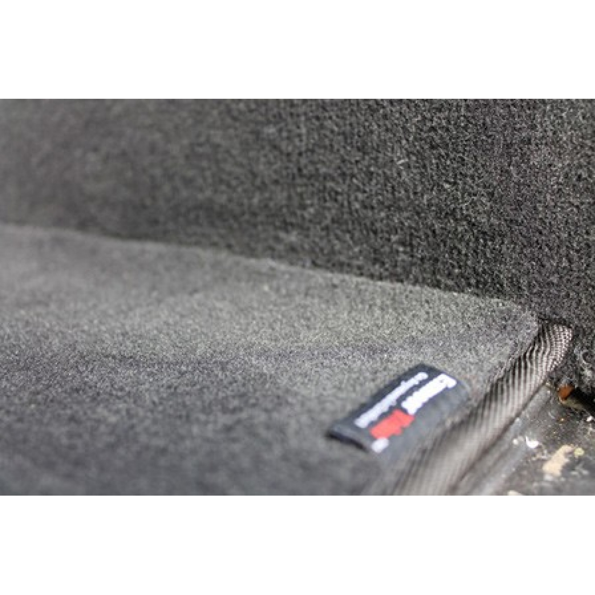 LT85 Front Premium Carpet Set