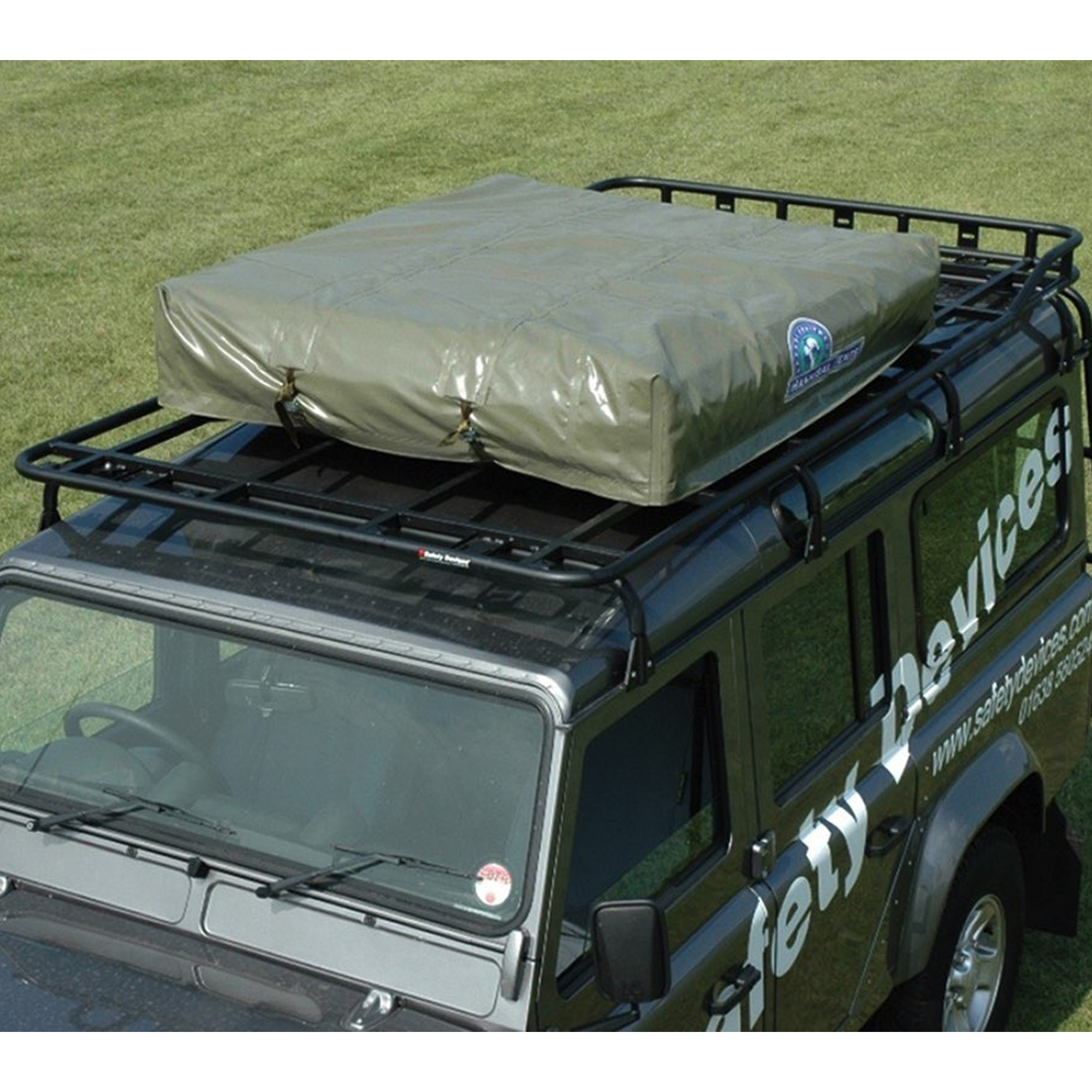 Explorer rack store