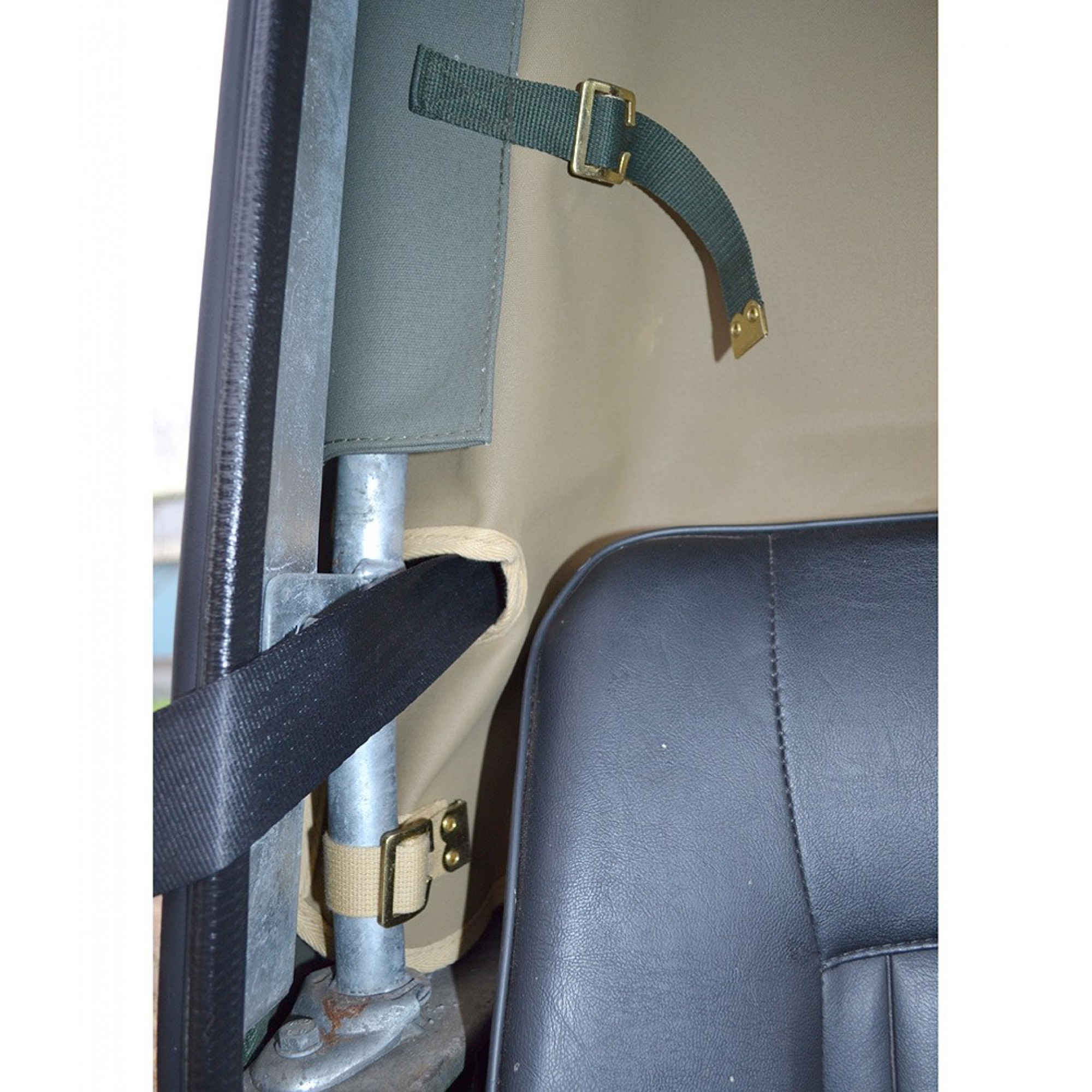 Fume Curtain 88/109 90/110 in Sand Flexible Rear Window