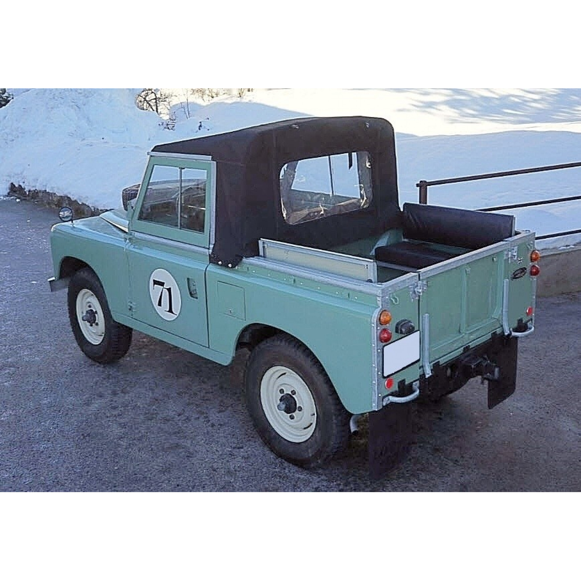 Hood Truck Cab 88/109 Black Mohair