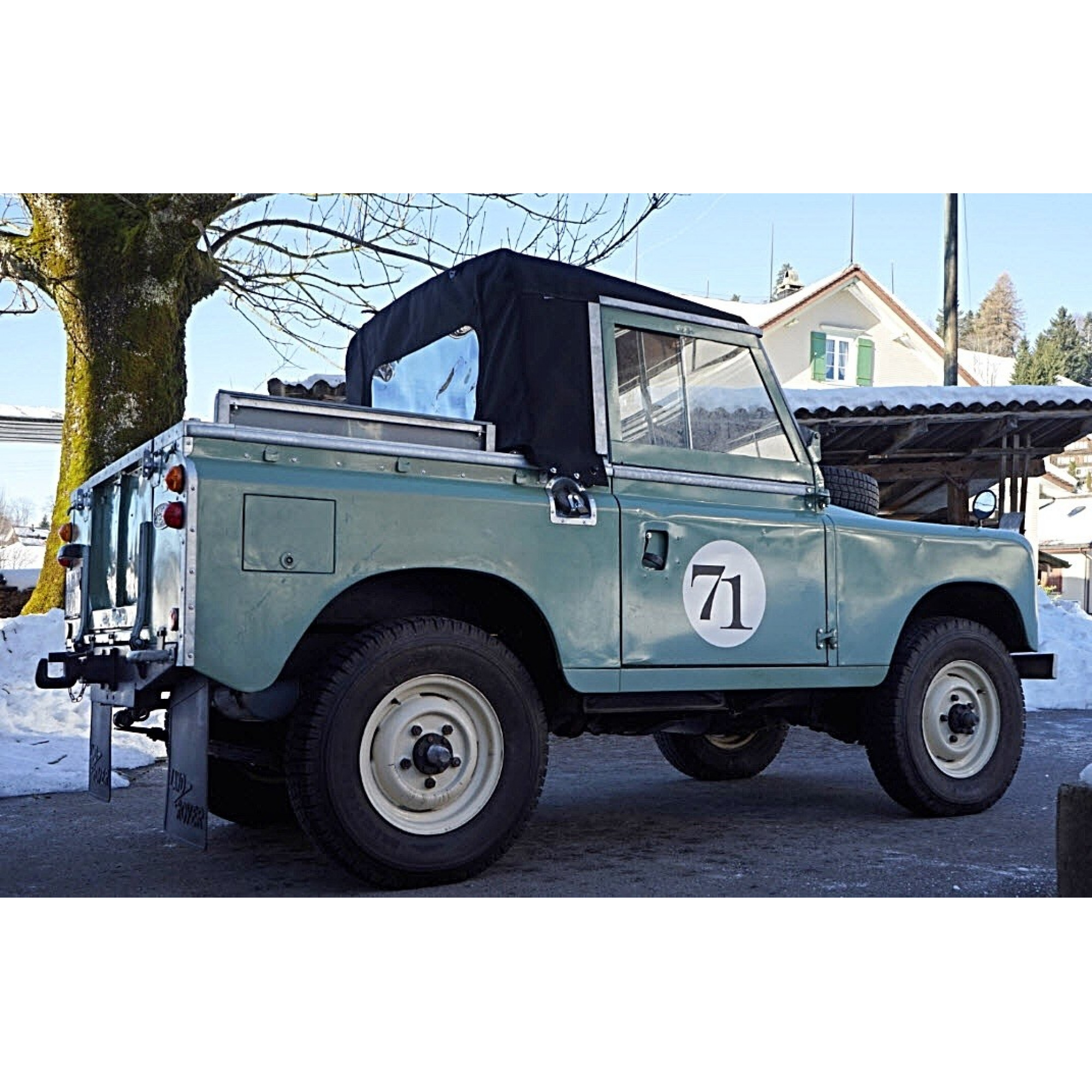 Hood Truck Cab 88/109 Black Mohair