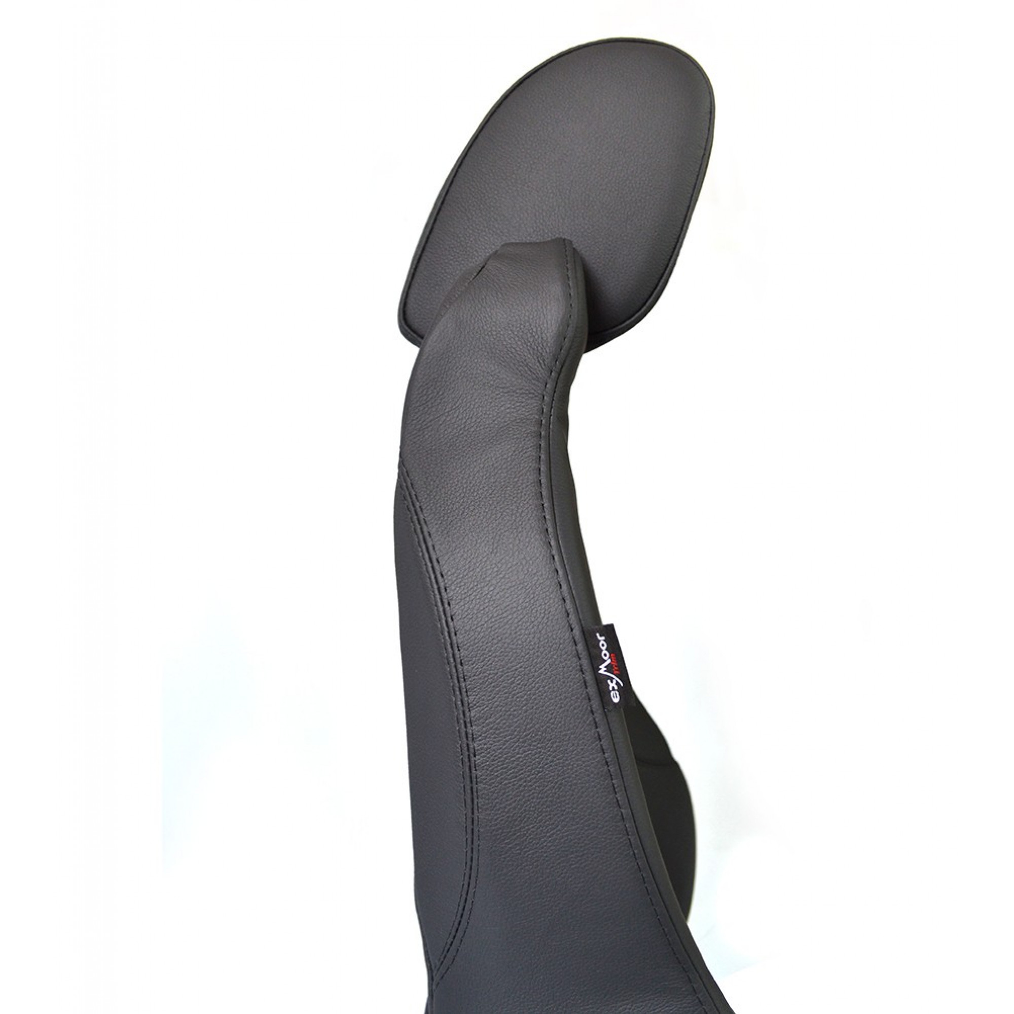 Elite Seat Pair in Black Leather Inc Fixings