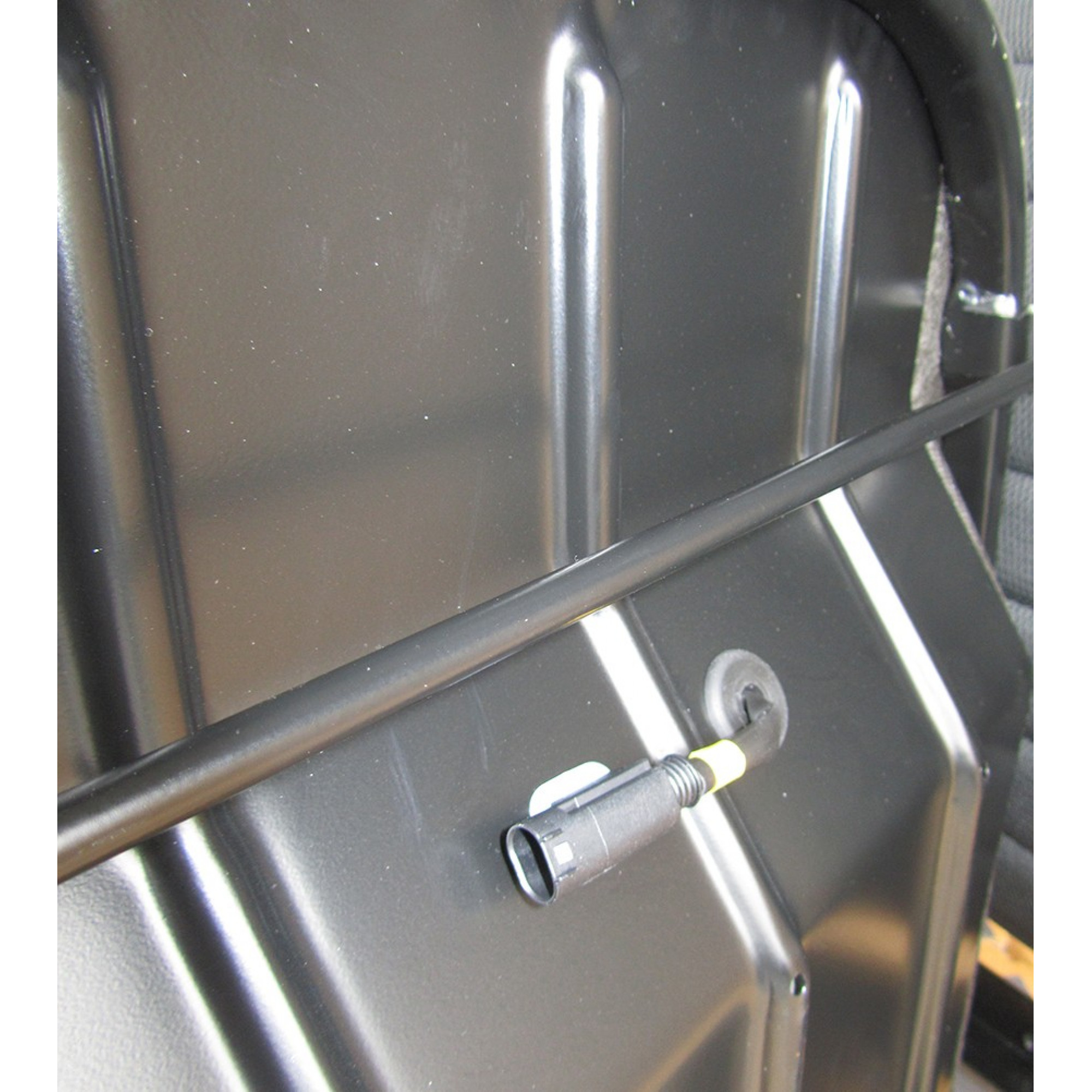 Puma Right Hand Seat - Xs Black Rack - Heated