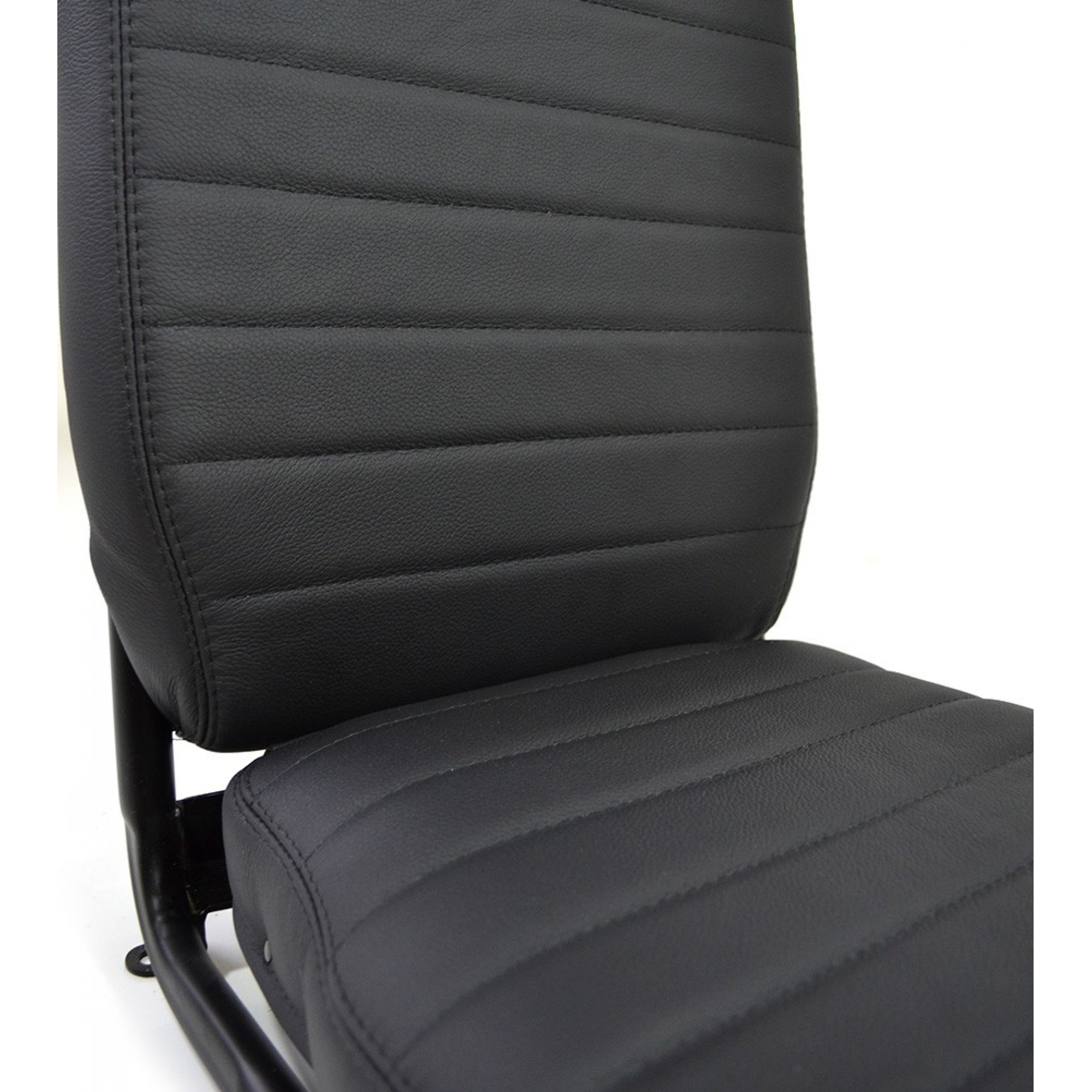 90/110 Front Centre Seat Black Leather