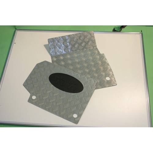 STC61847 - Raider Chequer Floor Mat LH