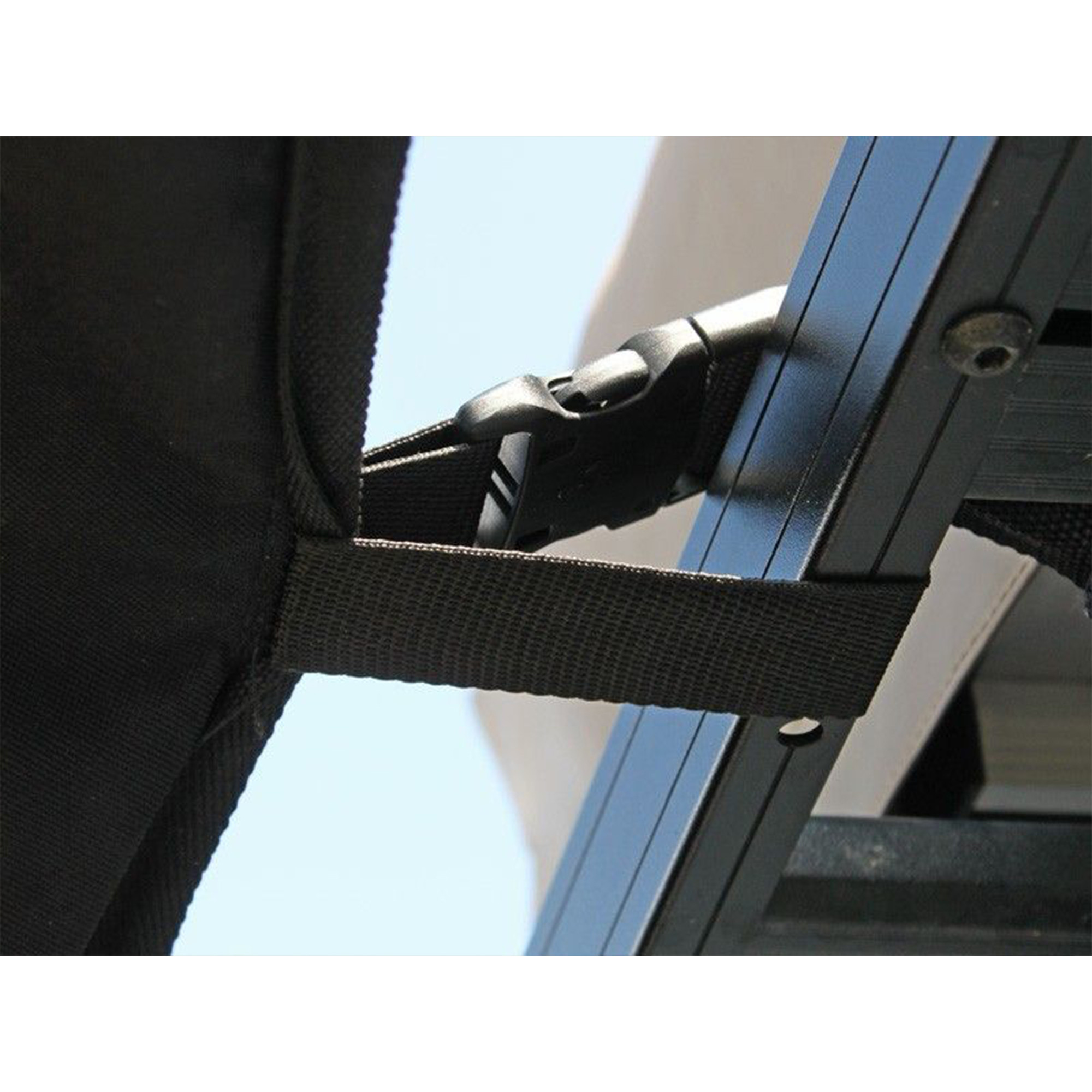 Front Runner Featherlite Awning (3.3X2.7M) Inc Mounting Rail