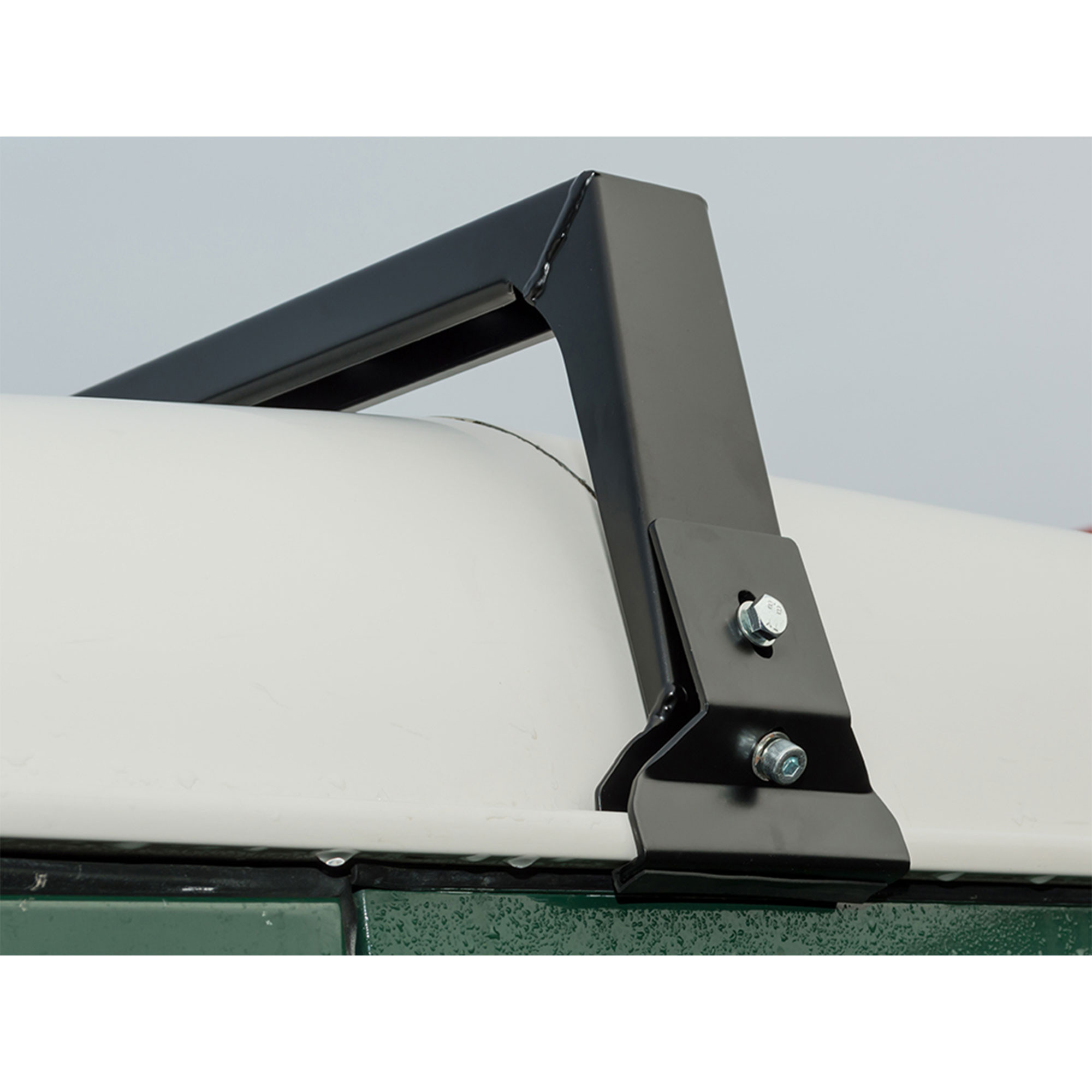 Da5570 defender roof bar make full use of the space upon the