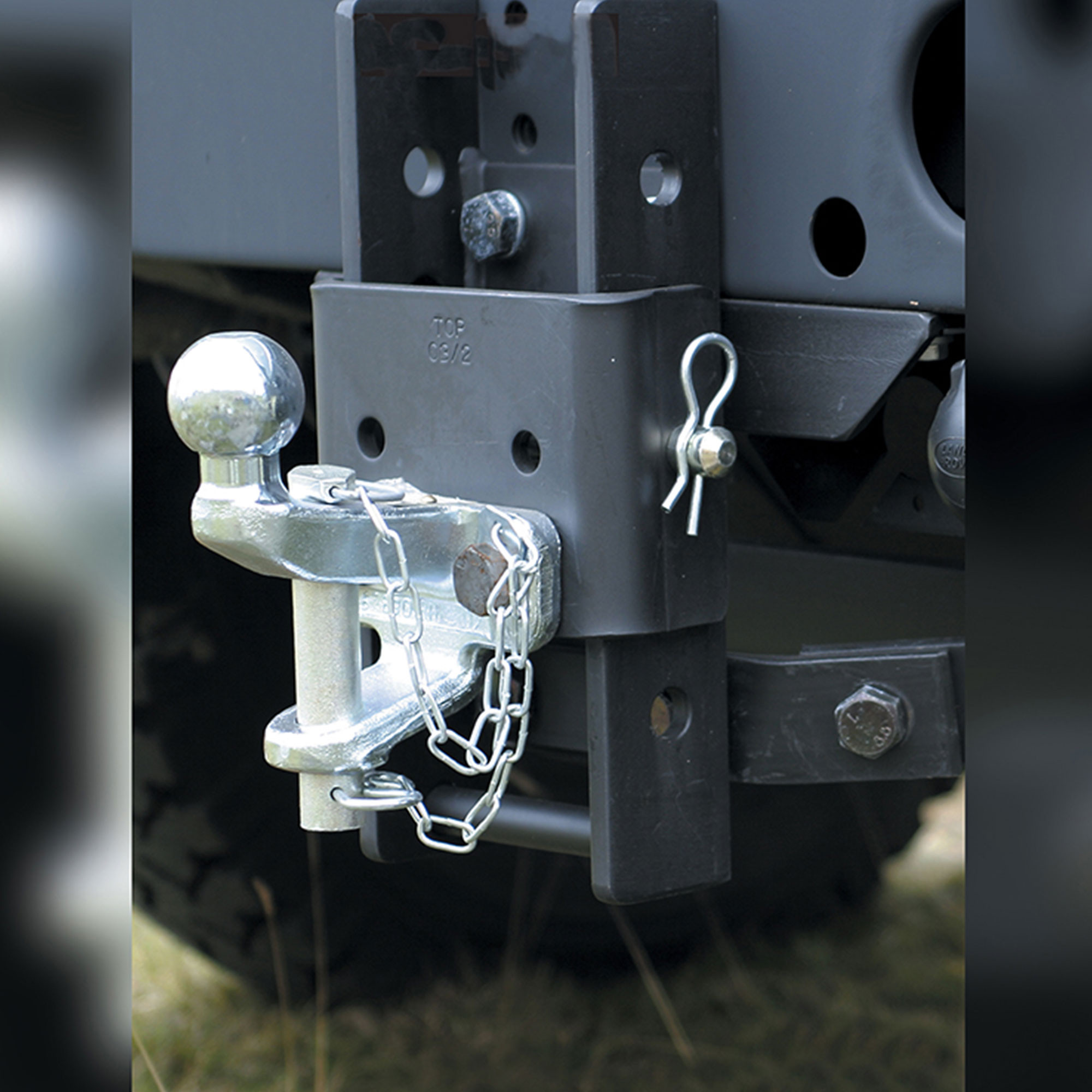 Land rover cheap defender tow bar