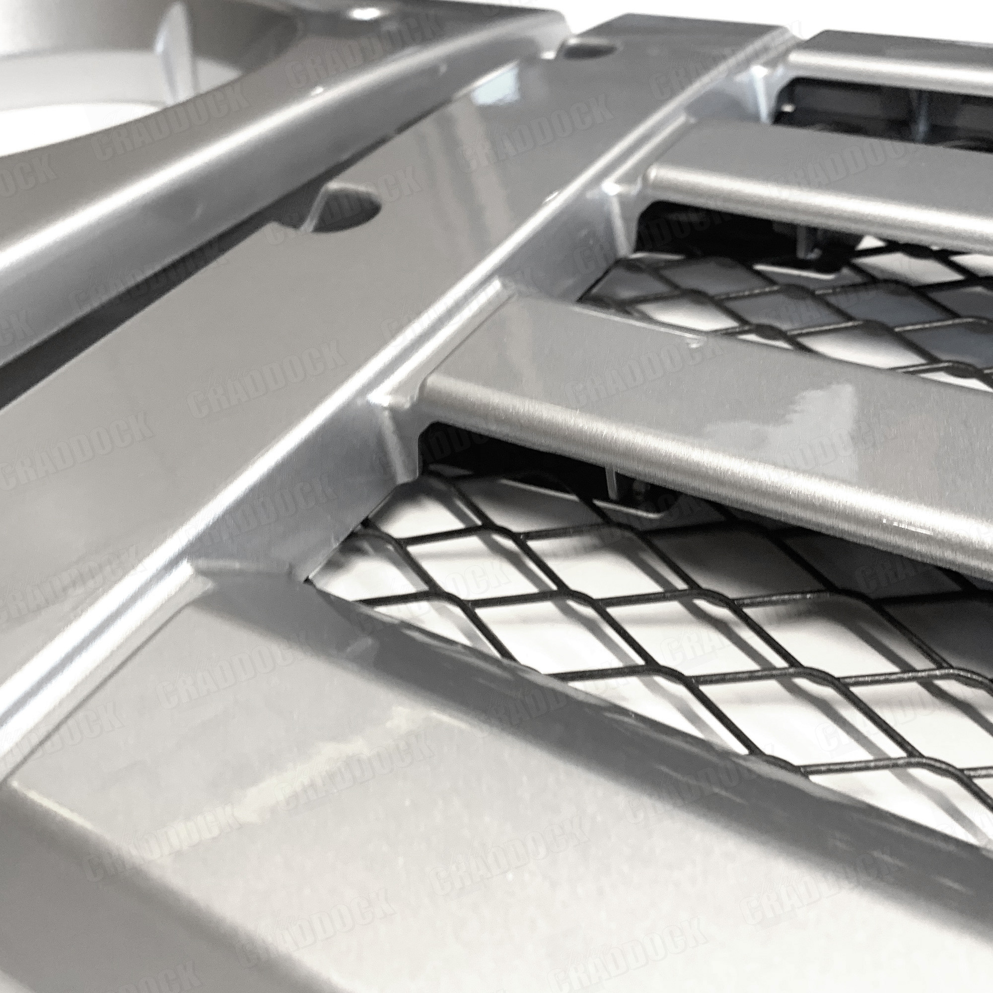 Kbx Defender Grille & Lamp Set - Brunel Silver Grey