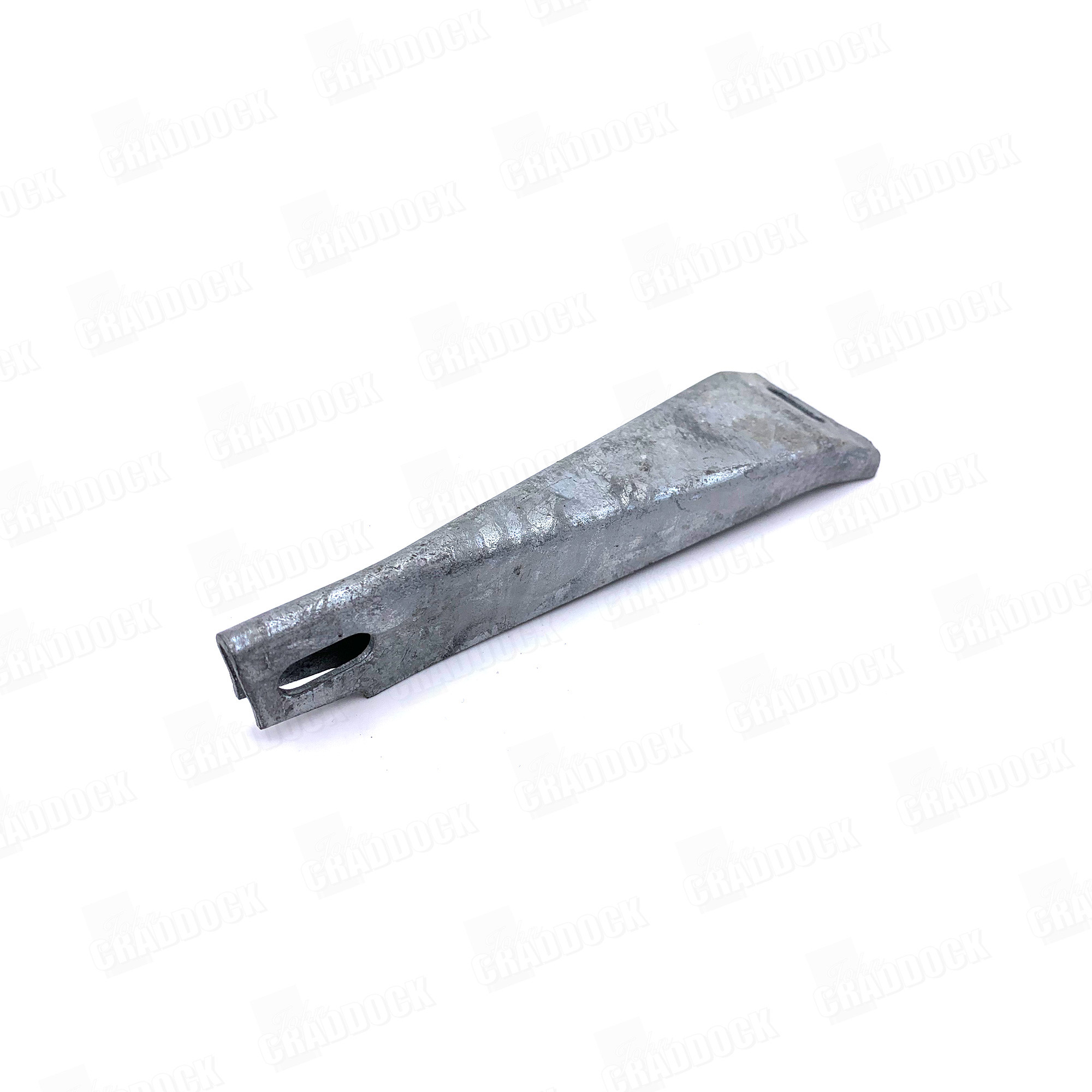 Bracket Spare Wheel Reinforcement on Truck Cabs