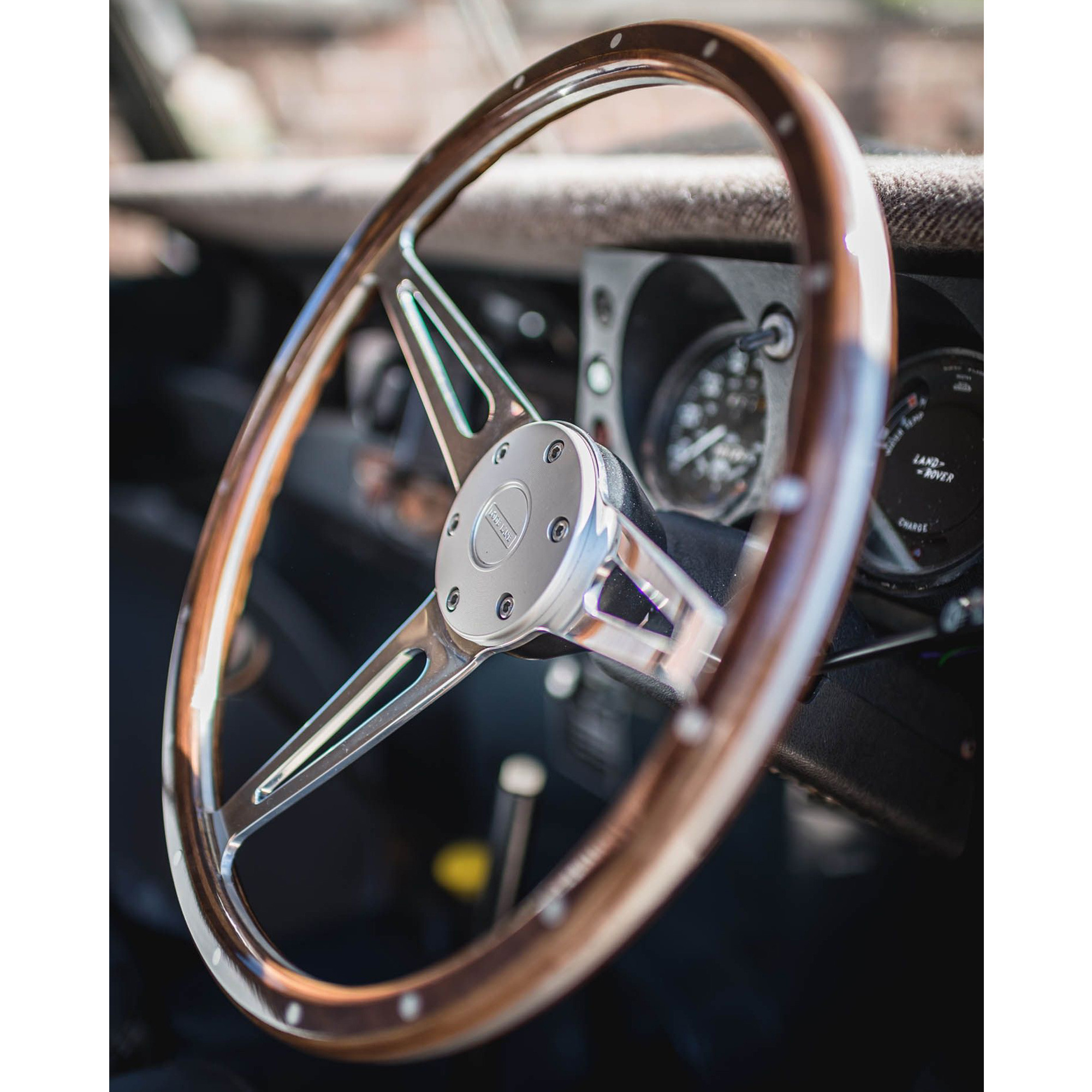 Evander Wood Rim 15" Steering Wheel & Black 48 Spline Boss