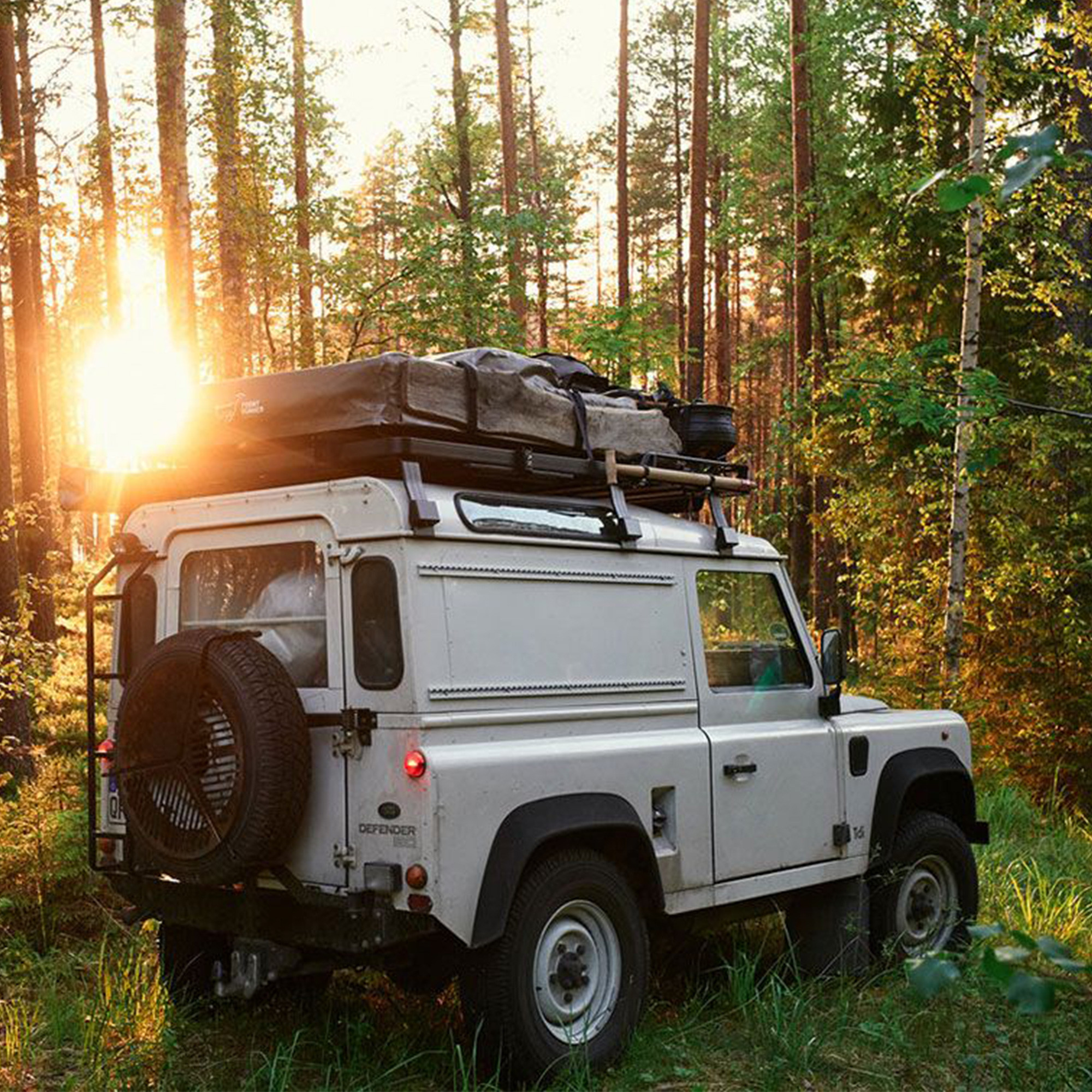 Front Runner Slimline Ii Roof Rack Defender 90/110 1425 (W) x 1964 (L)