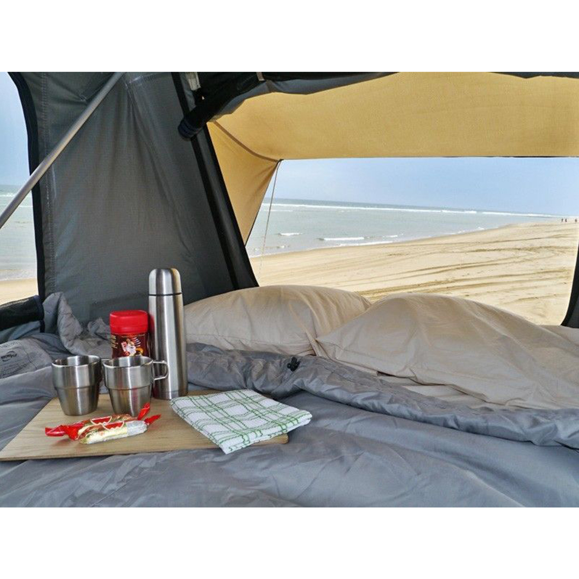 Front Runner Roof Top Tent A 1.3M (4.3') Wide Roof Top Tent That Is 2.5M (8.2') Long When Unfolded. - (Delivery Surcharge Applies) Consists Of: 1 x Tent 1 x Flysheet 1 x Aluminium Ladder 1 x Mattress 1 x Tent Cover 1 x Rod Kit 1 x Mounting St