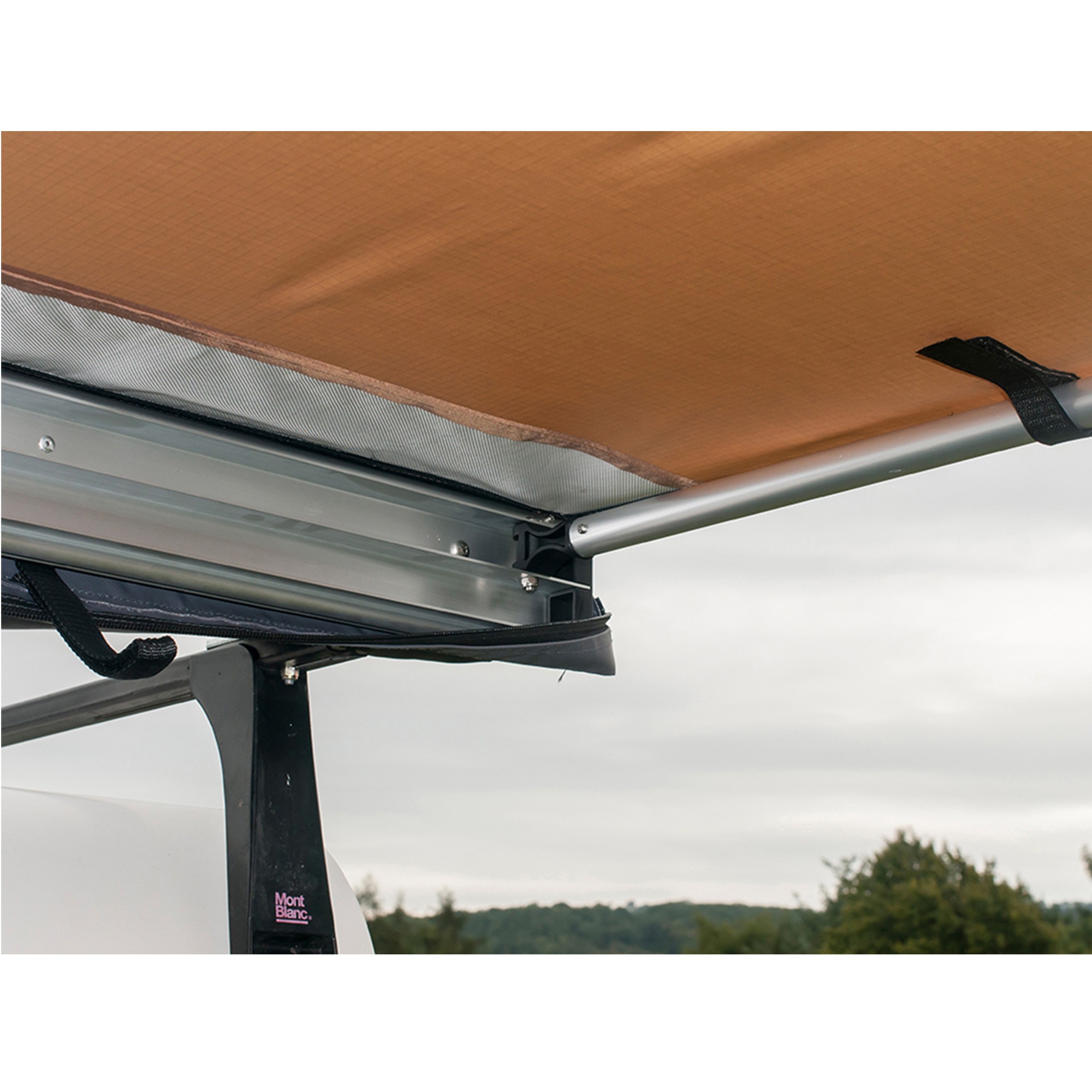 ARB Awning with Light 2500X2500 - ARB