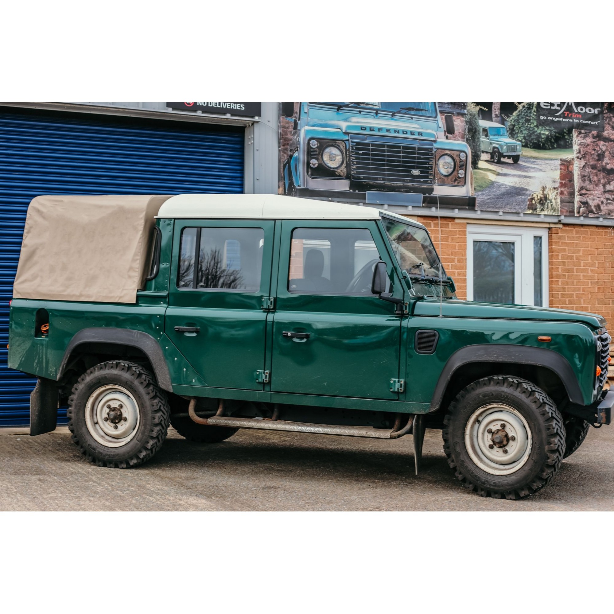 Sand Pvc Hood for Defender 110 Crew Cab
