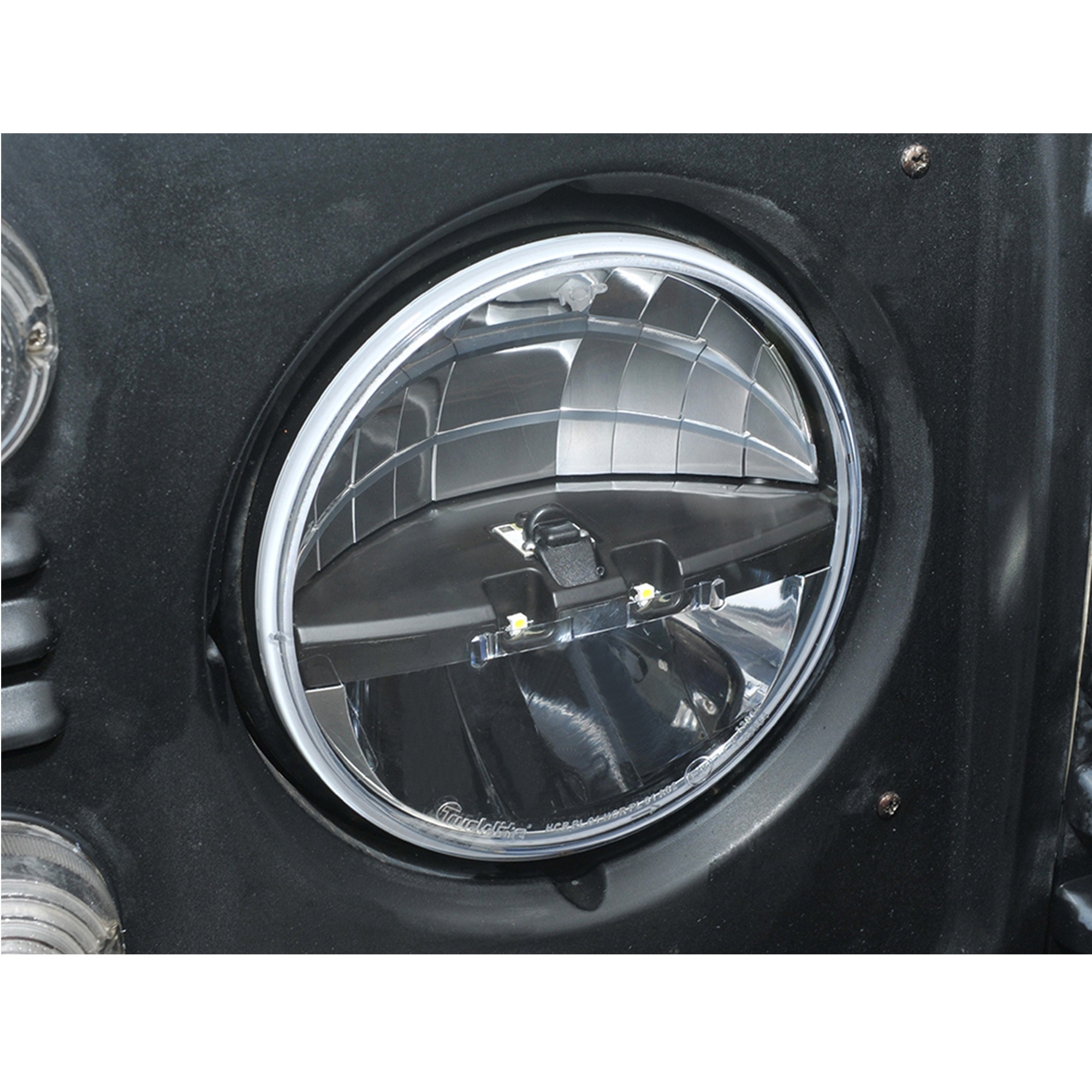 Trucklite 7" Led Defender LHD Headlamps 12/24V - Pair