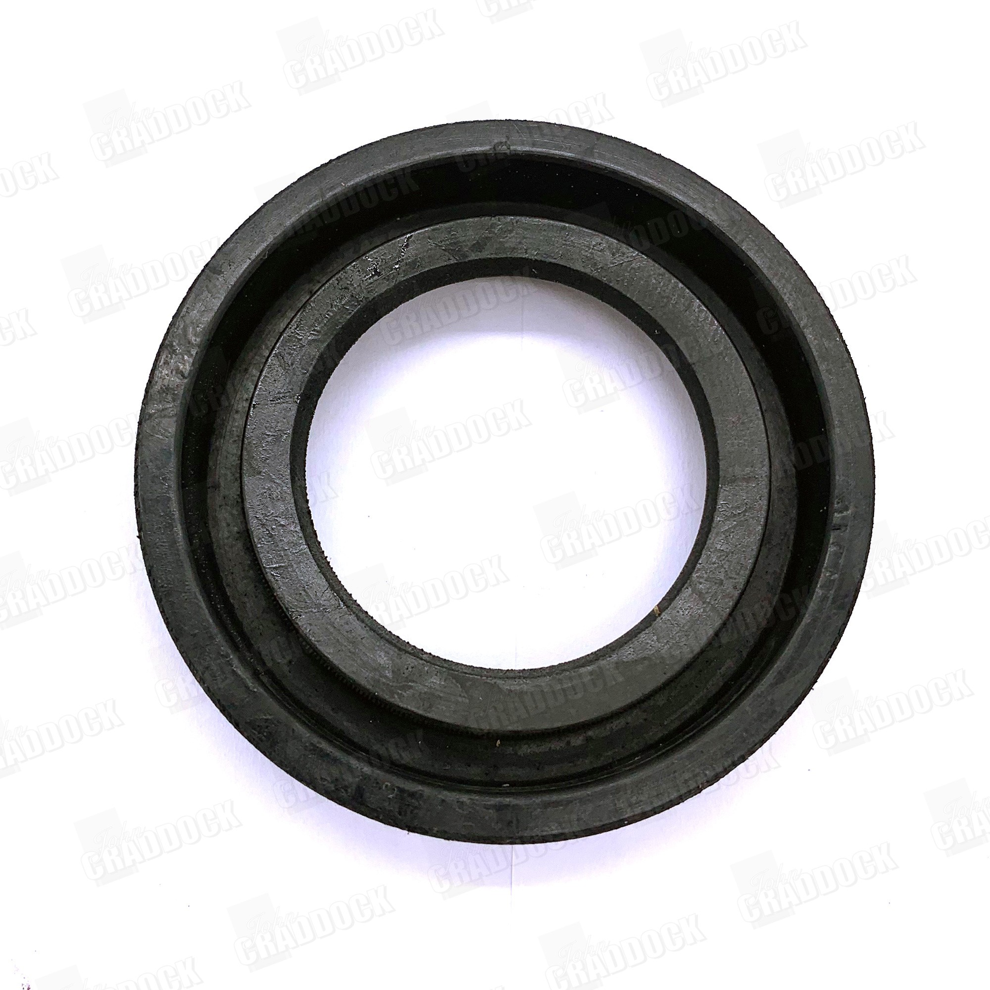 Oil Seal Front Halfshaft 90/110 to KA930455. Discovery 1 Less Abs. Range Rover Classic, and 109V8